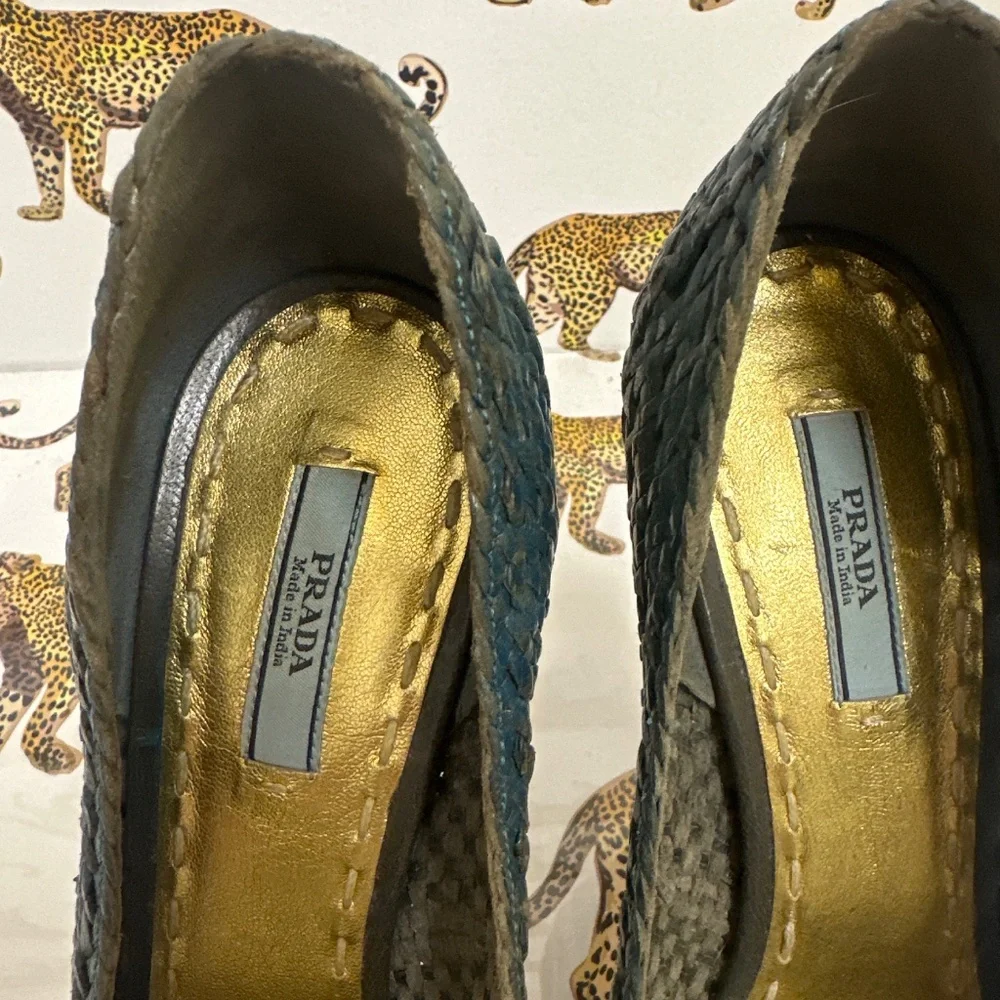 AUTHENTIC Prada heels - size 38 - 4 inch with platform - Picture 2 of 6
